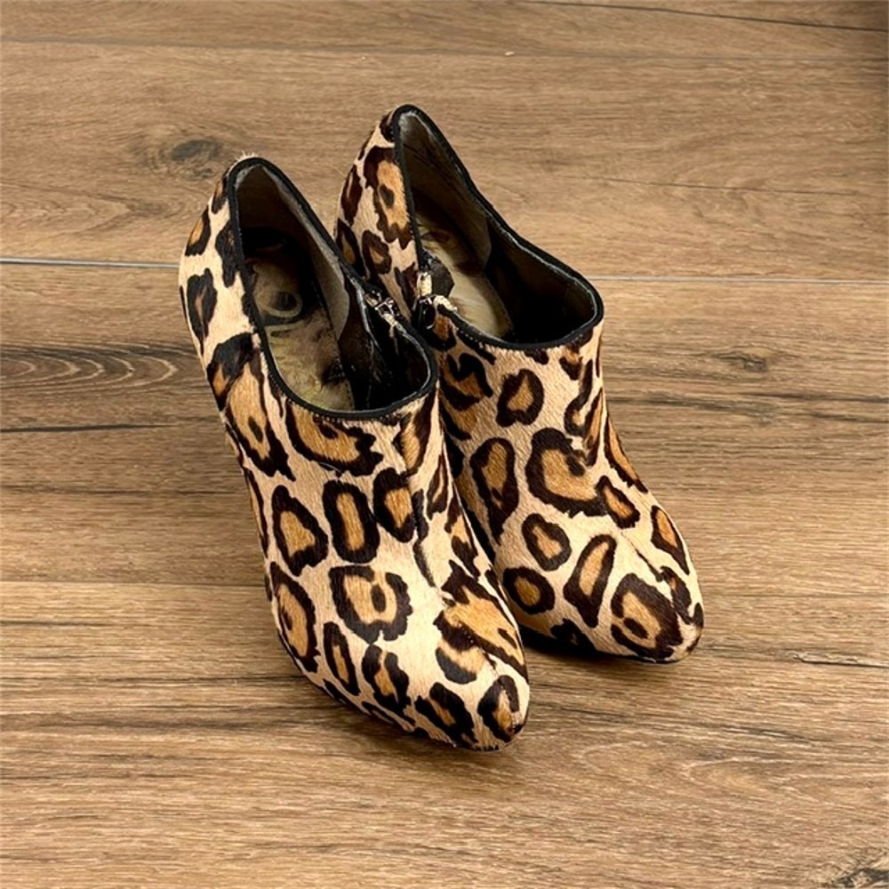 Sam Edelman Ria Women's Size 7 M Leopard Calf Hair Ankle Booties Stiletto Heels